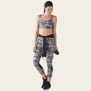 Lululemon Pace Rival Crop 22"